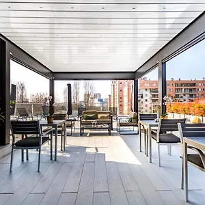 Joivy San Cristoforo - Terrace, Gym & Spa Apartman