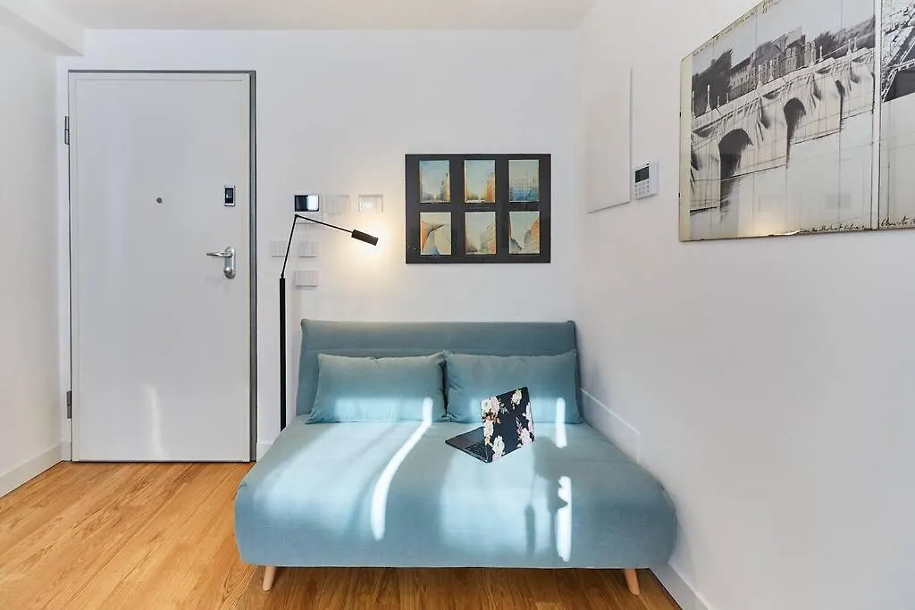 Bright Two-Room Apartment Milan